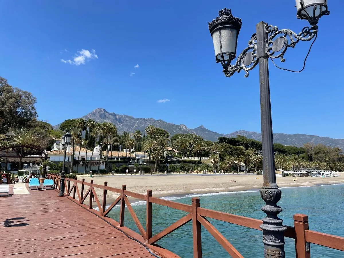 Little Dream - Luxury Beach Retreat Apartment Fuengirola